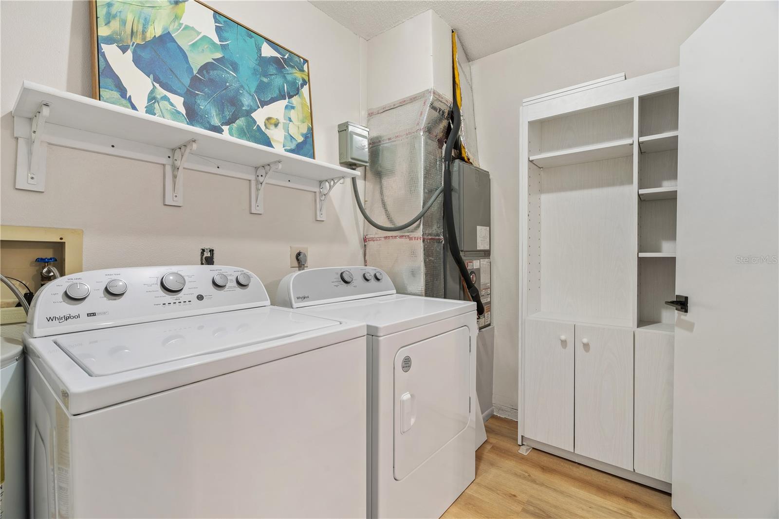 CRESTLINE - Residential