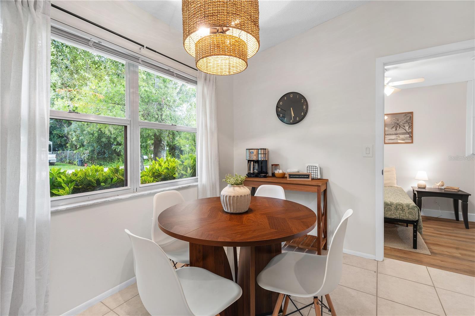 CRESTLINE - Residential