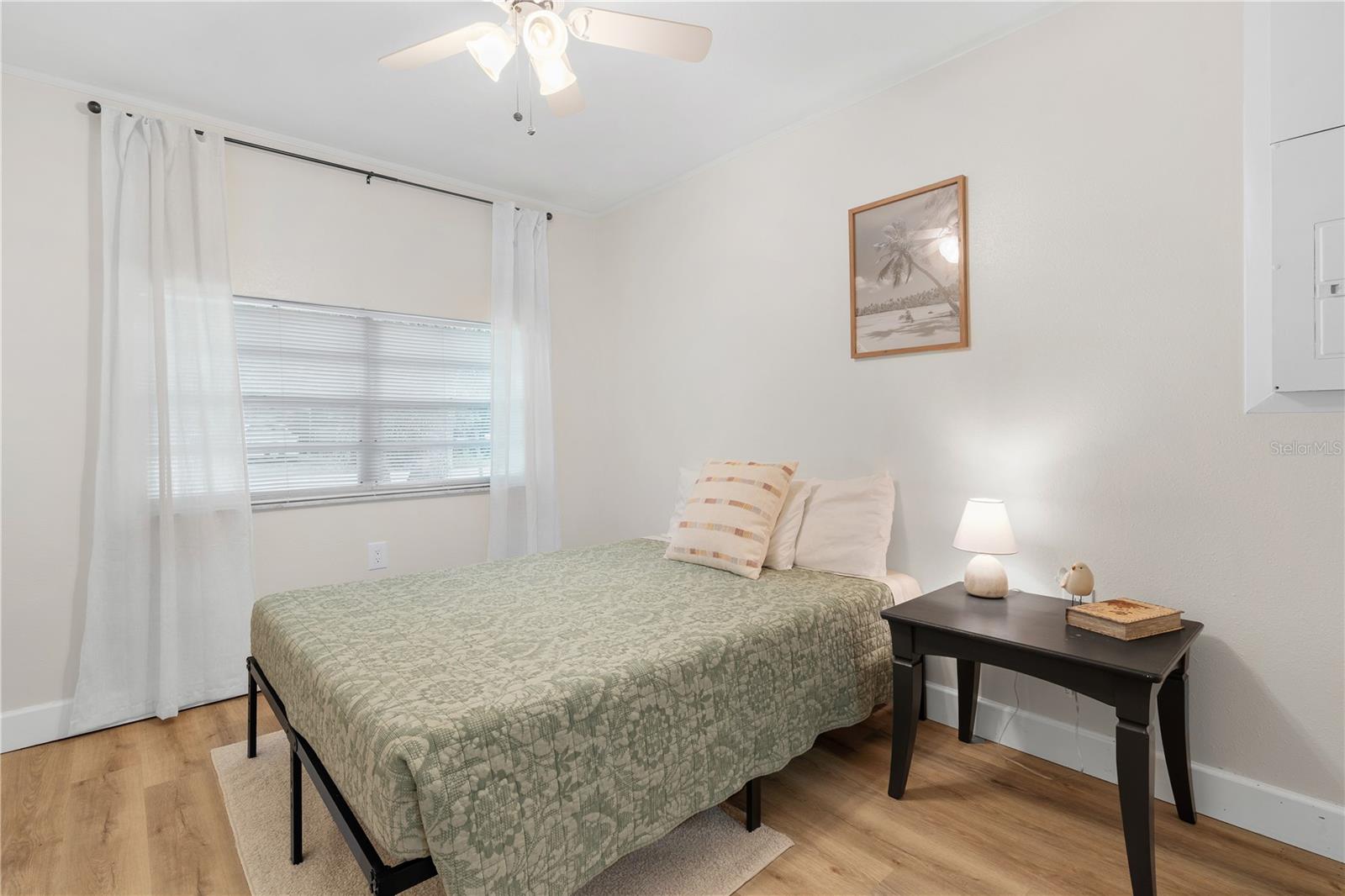 CRESTLINE - Residential