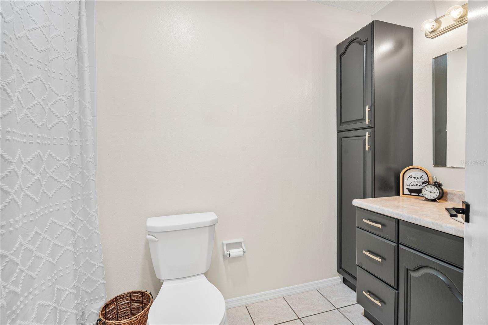 CRESTLINE - Residential