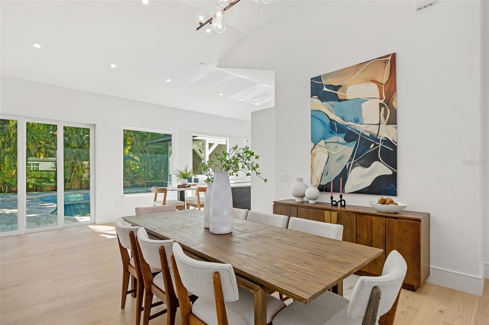 1834 BOUGAINVILLEA STREET