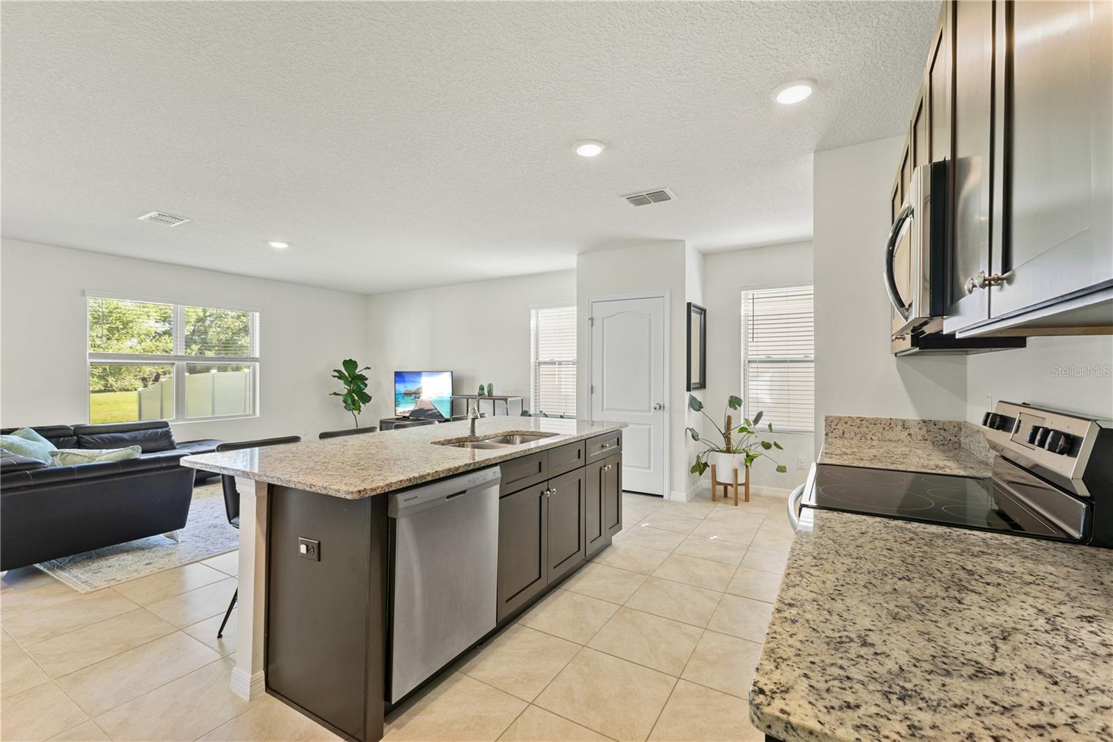 OAK TRAIL RESERVE - Residential