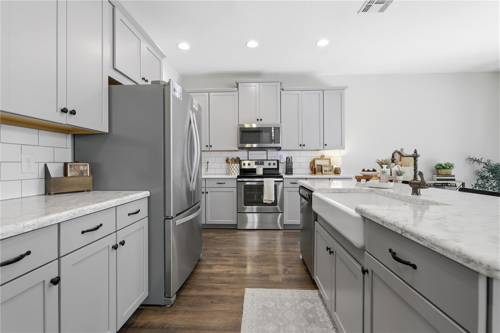 BENTLEY GREEN - Residential