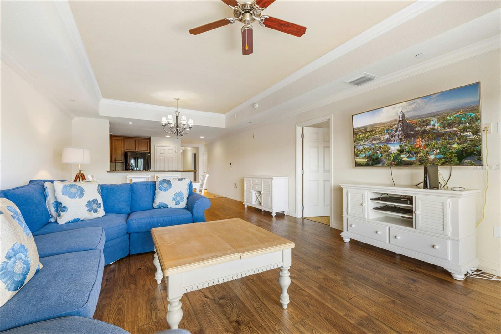 VILLAS AT REUNION SQUARE CONDO PH 2 - Residential Lease