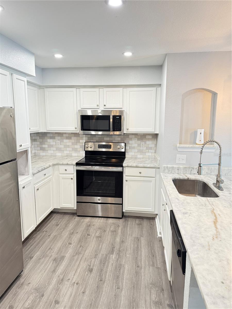 BARRINGTON PARK CONDO - Residential