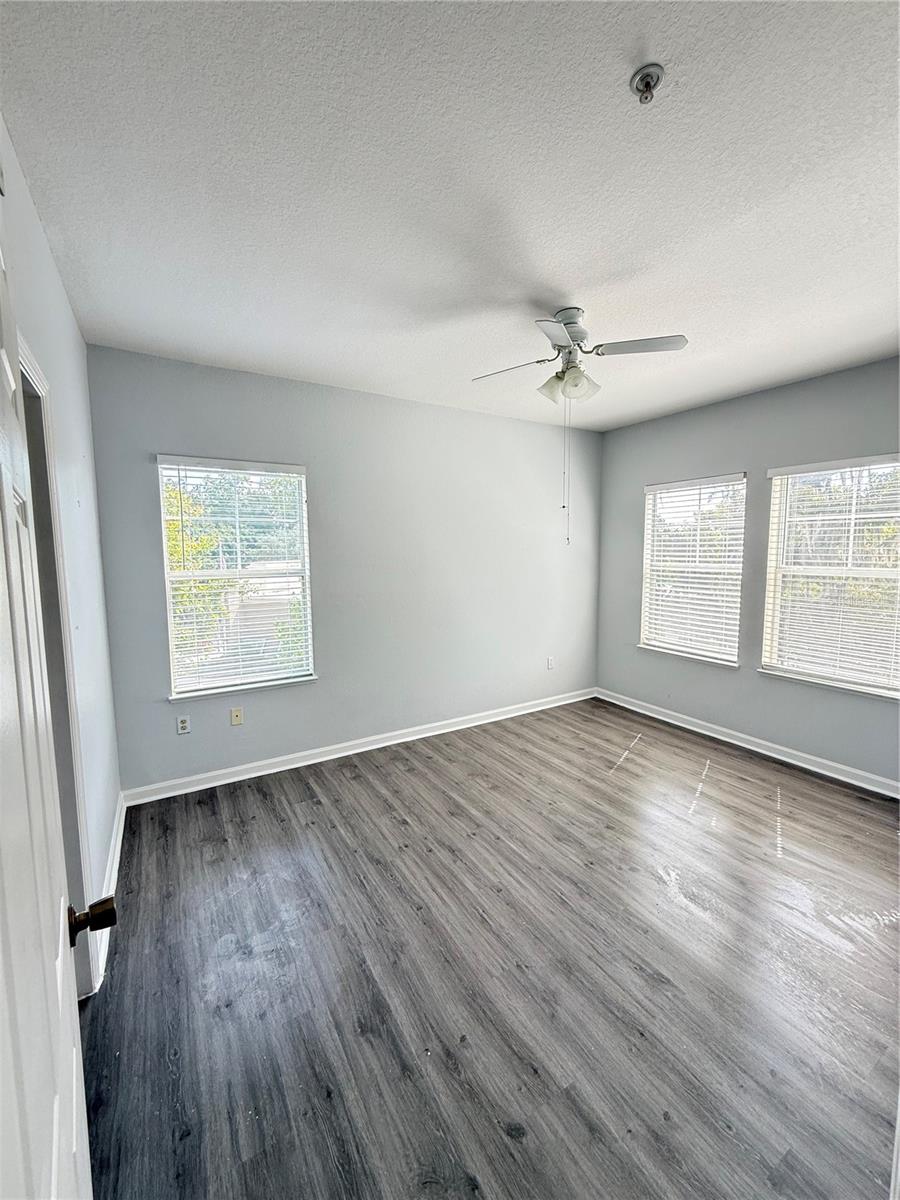 BARRINGTON PARK CONDO - Residential