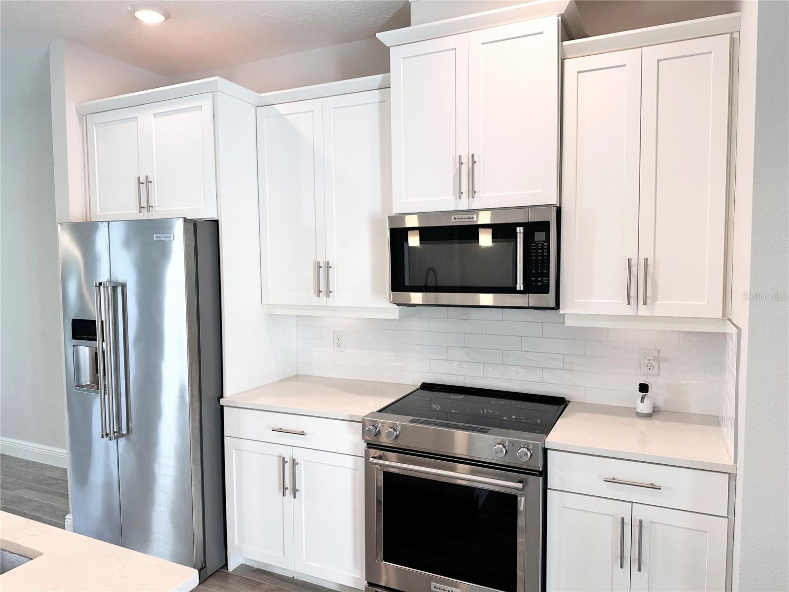 7121 CARRICKBEND LANE