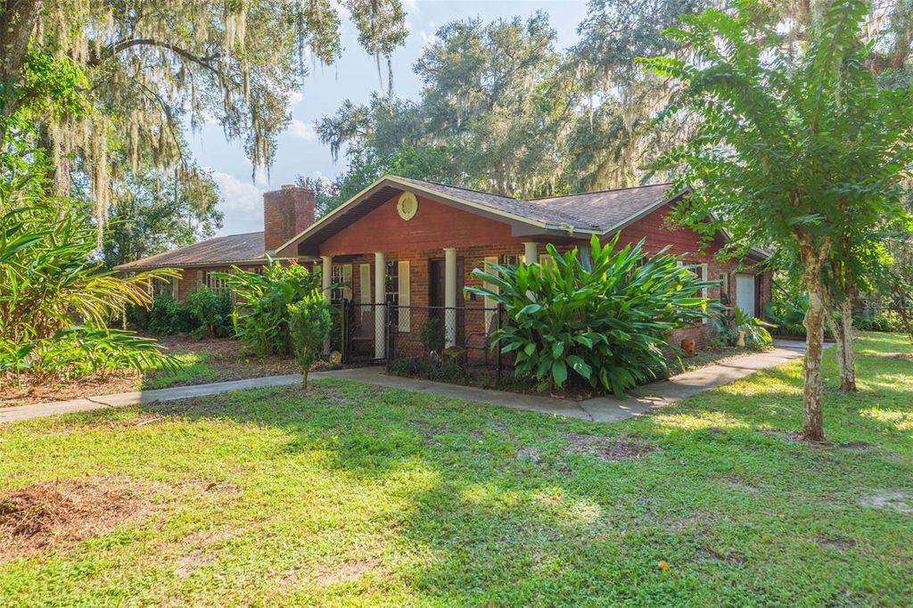 Photo of 16225 Bellamy Brothers Boulevard, Dade City, FL 33525 (MLS # TB8429971)