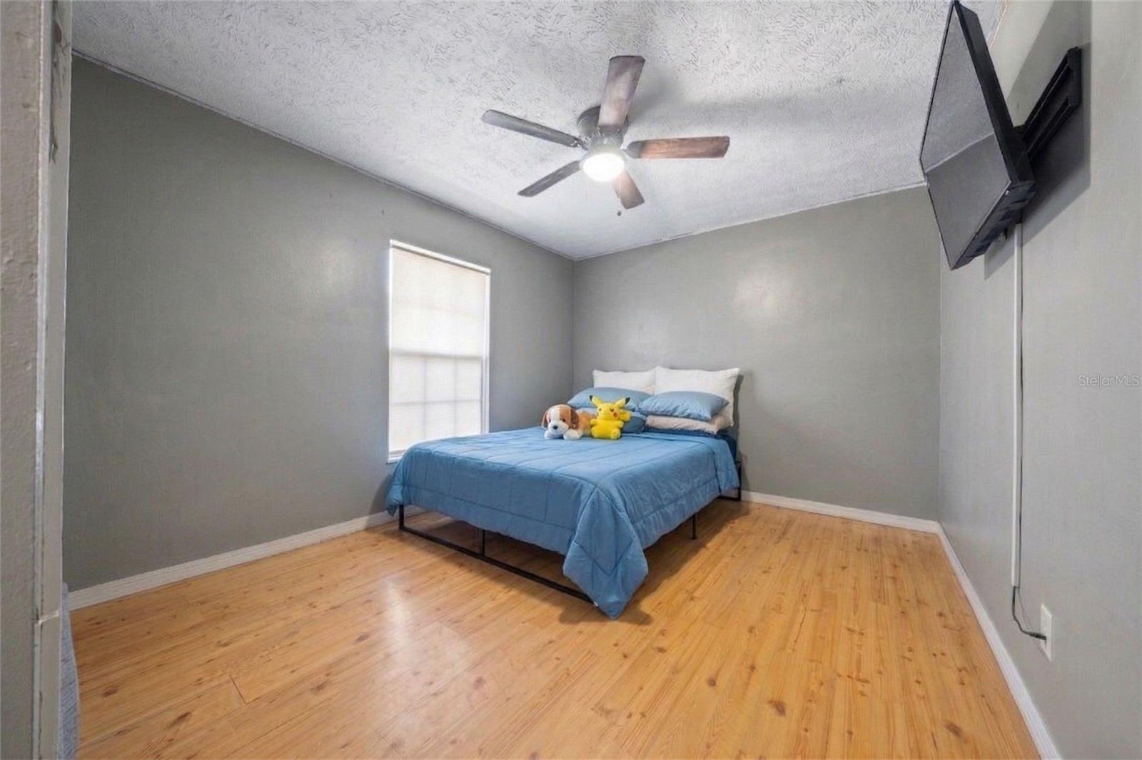 EDGEWATER ESTATE - Residential