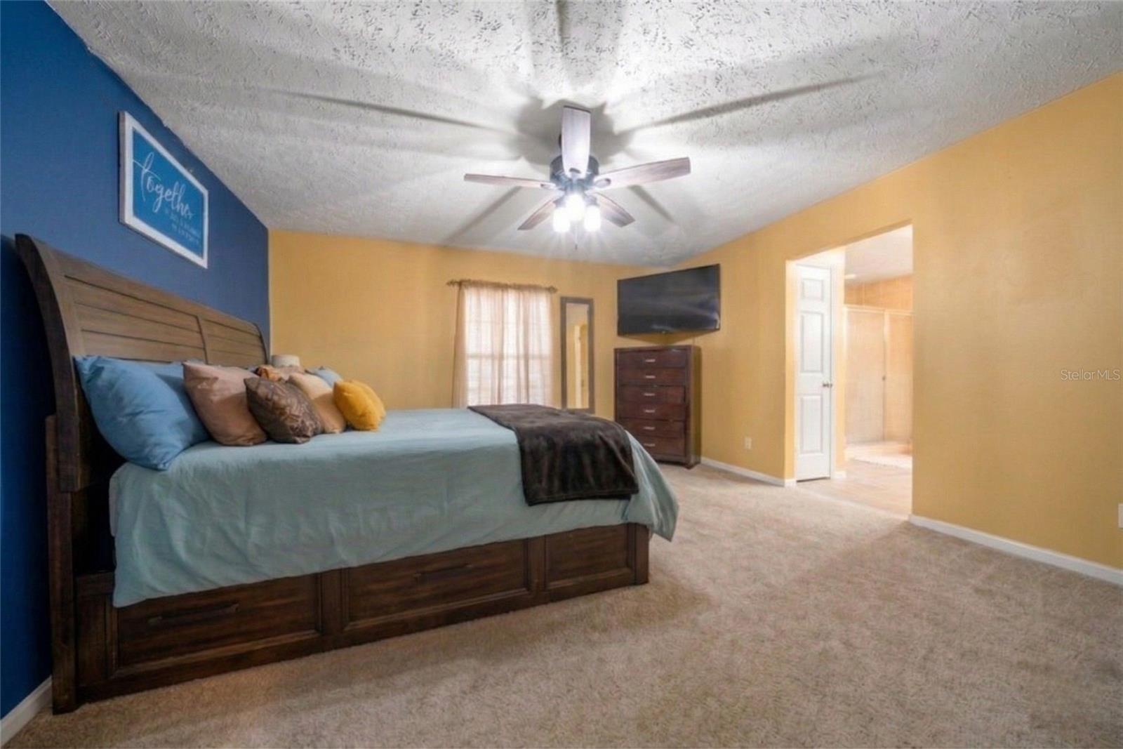 EDGEWATER ESTATE - Residential