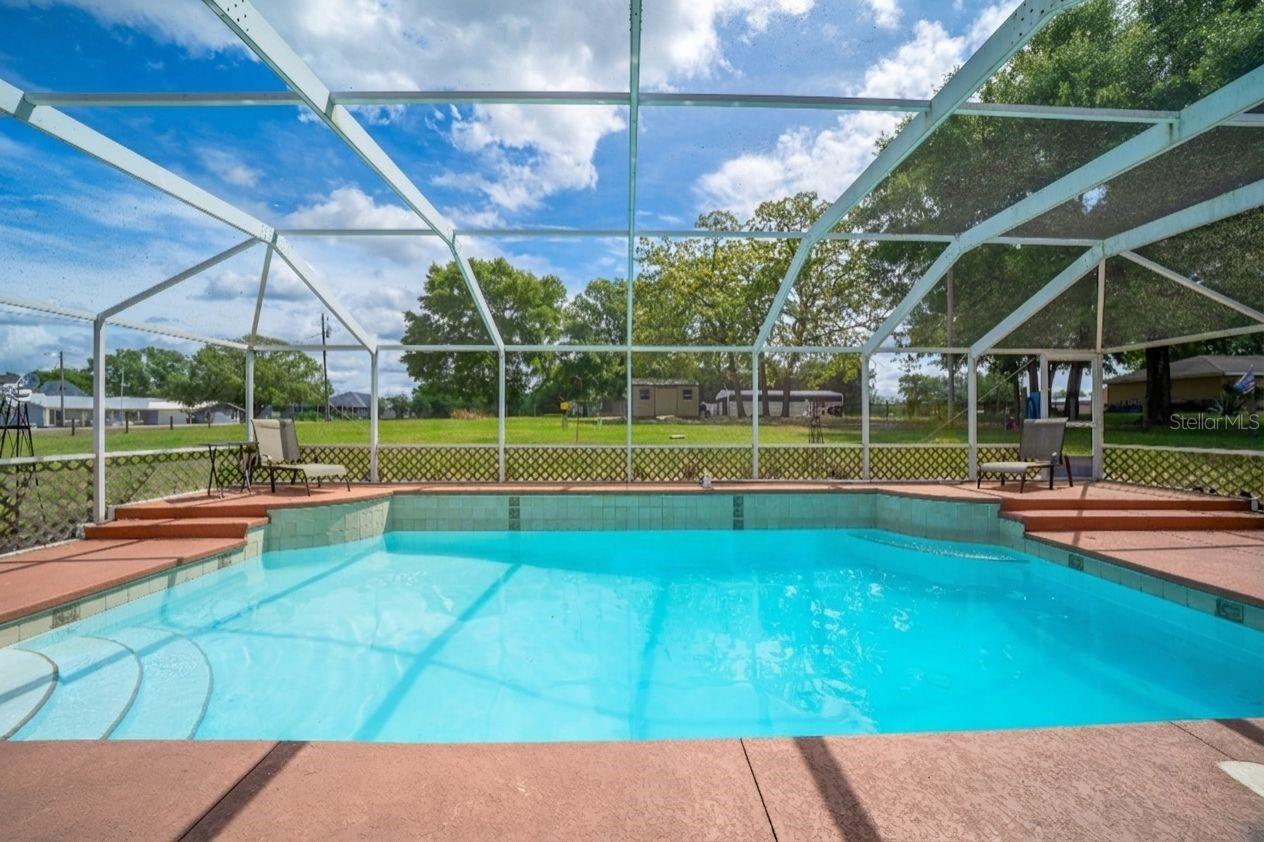 EDGEWATER ESTATE - Residential