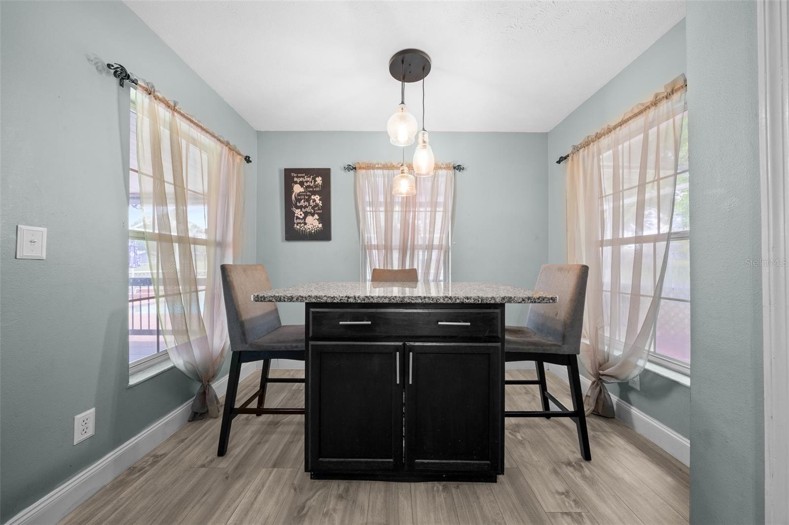 EDGEWATER ESTATE - Residential