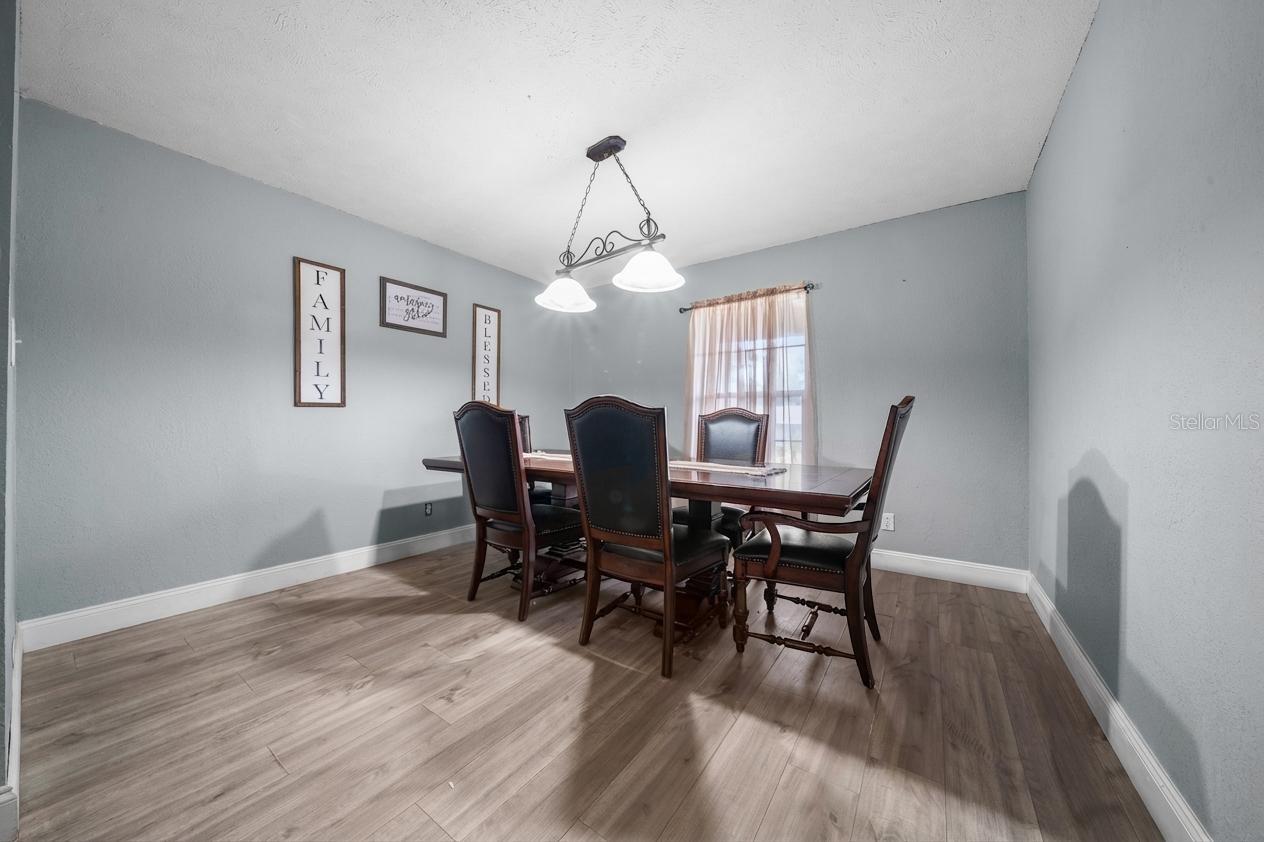 EDGEWATER ESTATE - Residential