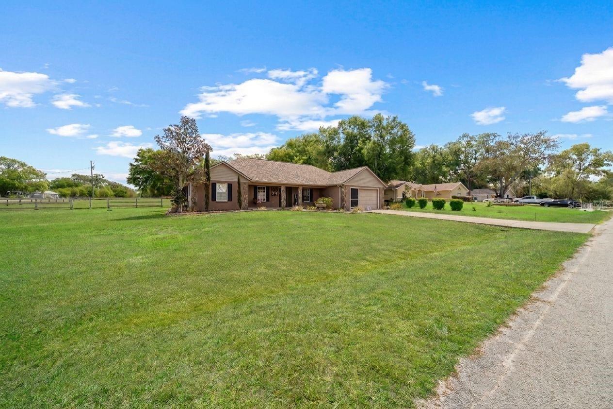 EDGEWATER ESTATE - Residential