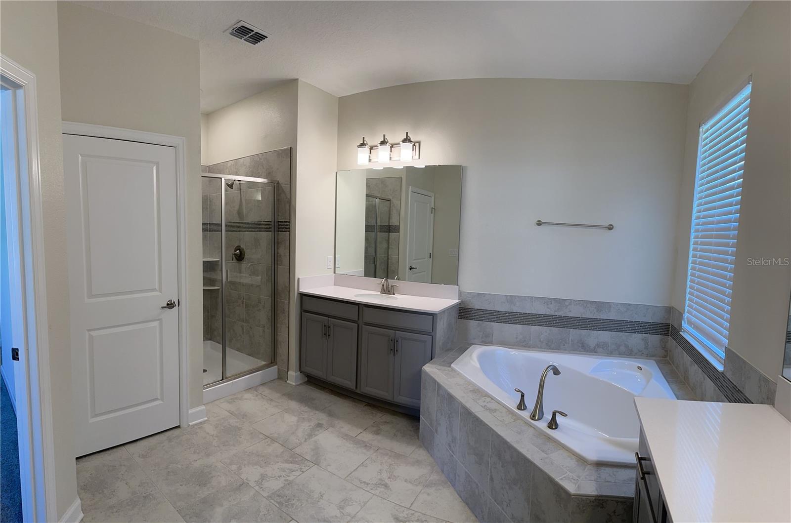 STONEYBROOK SOUTH NORTH PRCL PH - Residential Lease