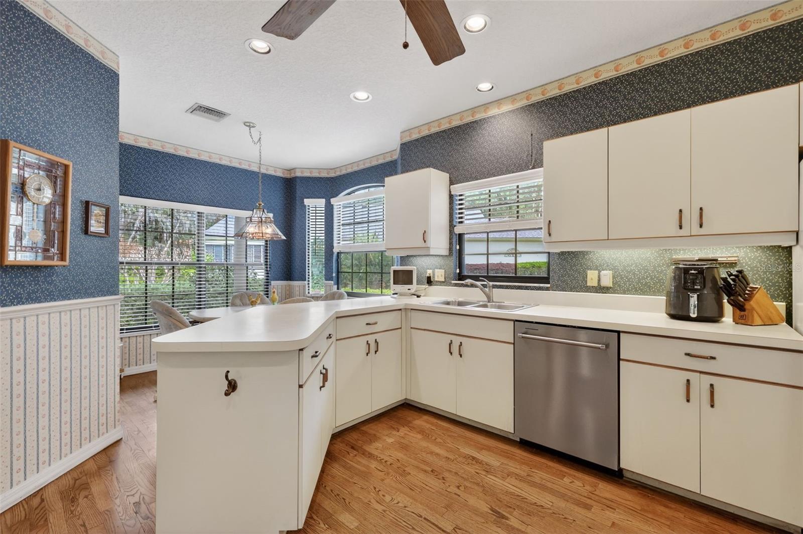 MOUNT DORA HIGH POINT AT LAKE DORA - Residential