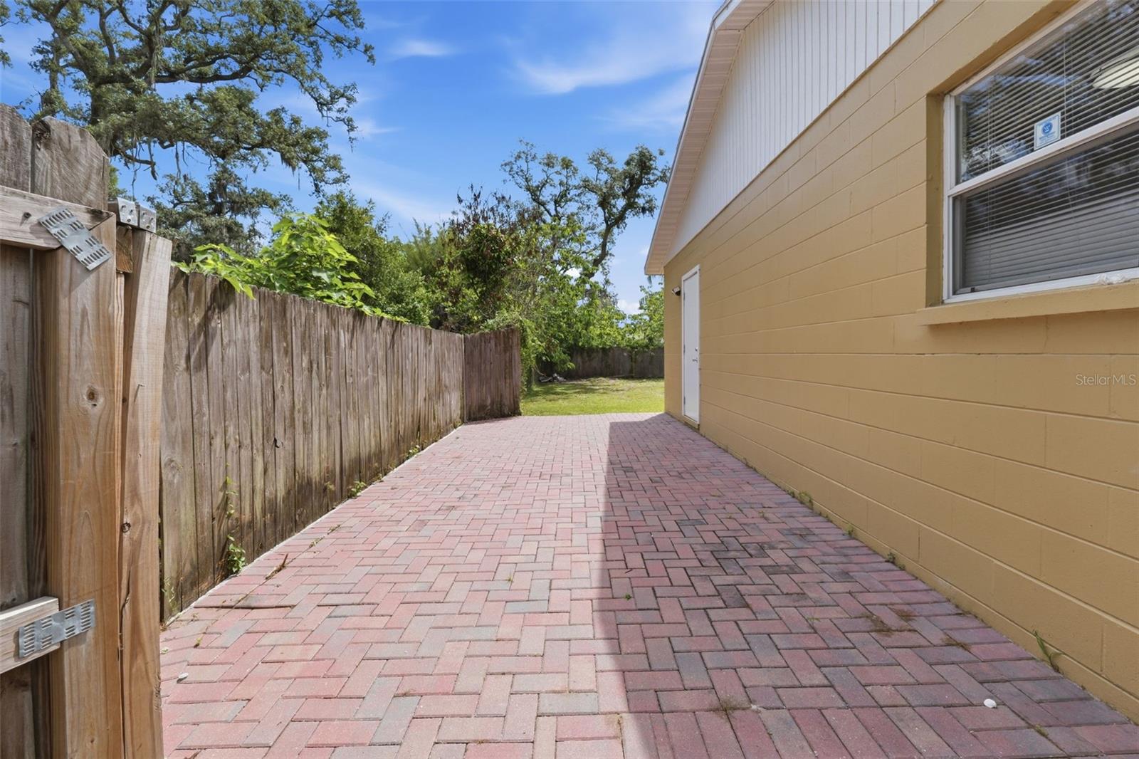 TAMPA OVERLOOK - Residential
