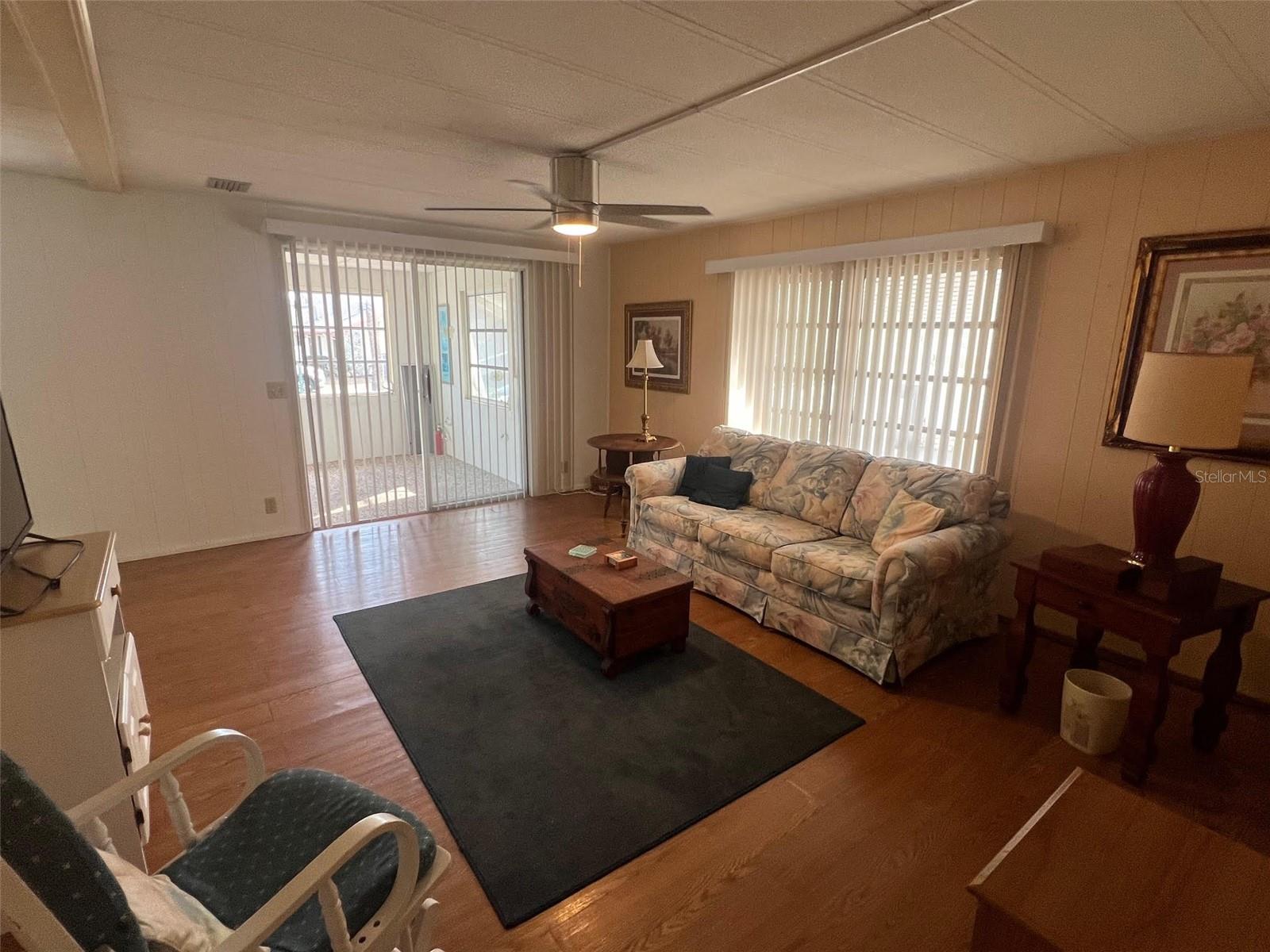 PALM HILL MOBILE HOME PARK UNREC - Residential