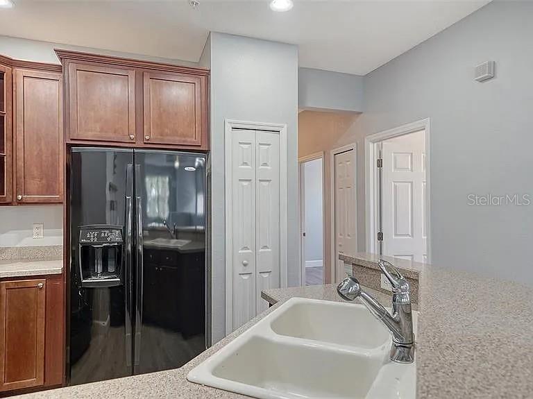 STONEHAVEN PH 4, 5, 6, 7 & 25 - Residential Lease