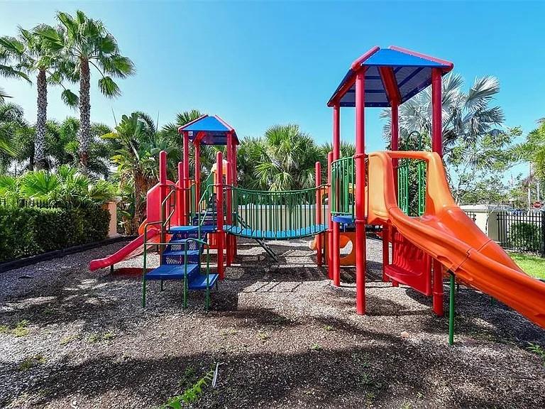 STONEHAVEN PH 4, 5, 6, 7 & 25 - Residential Lease