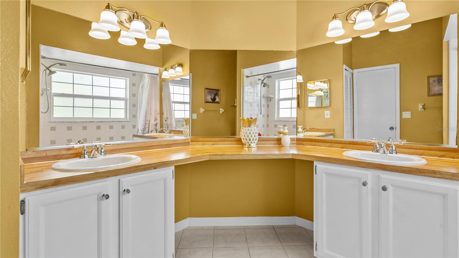 PINERIDGE ESTATES UNIT 3 - Residential