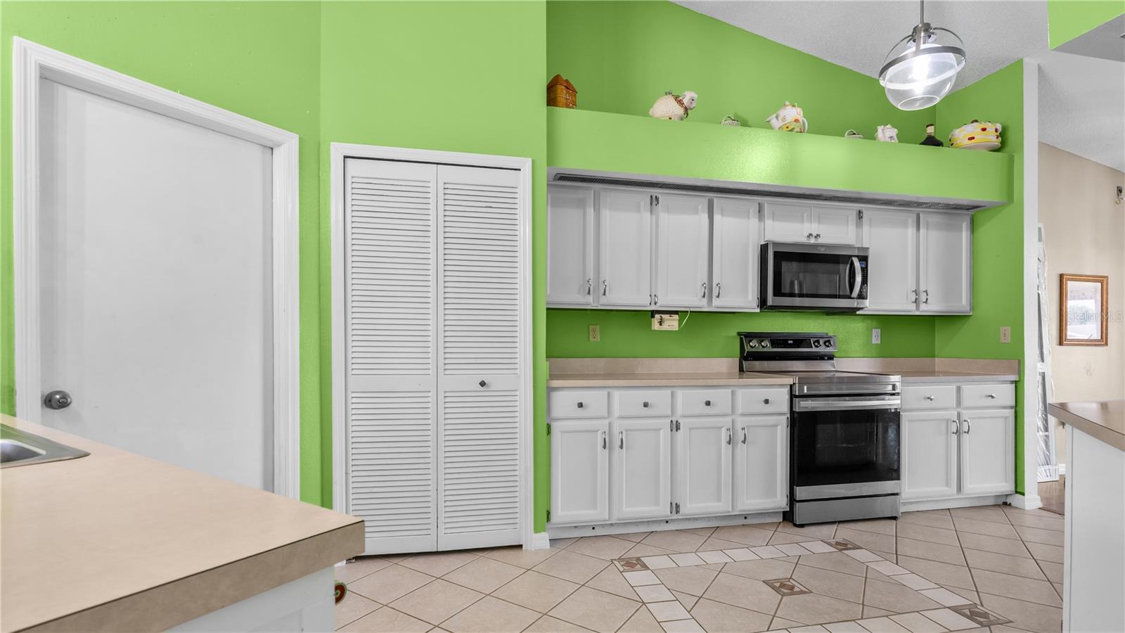 PINERIDGE ESTATES UNIT 3 - Residential