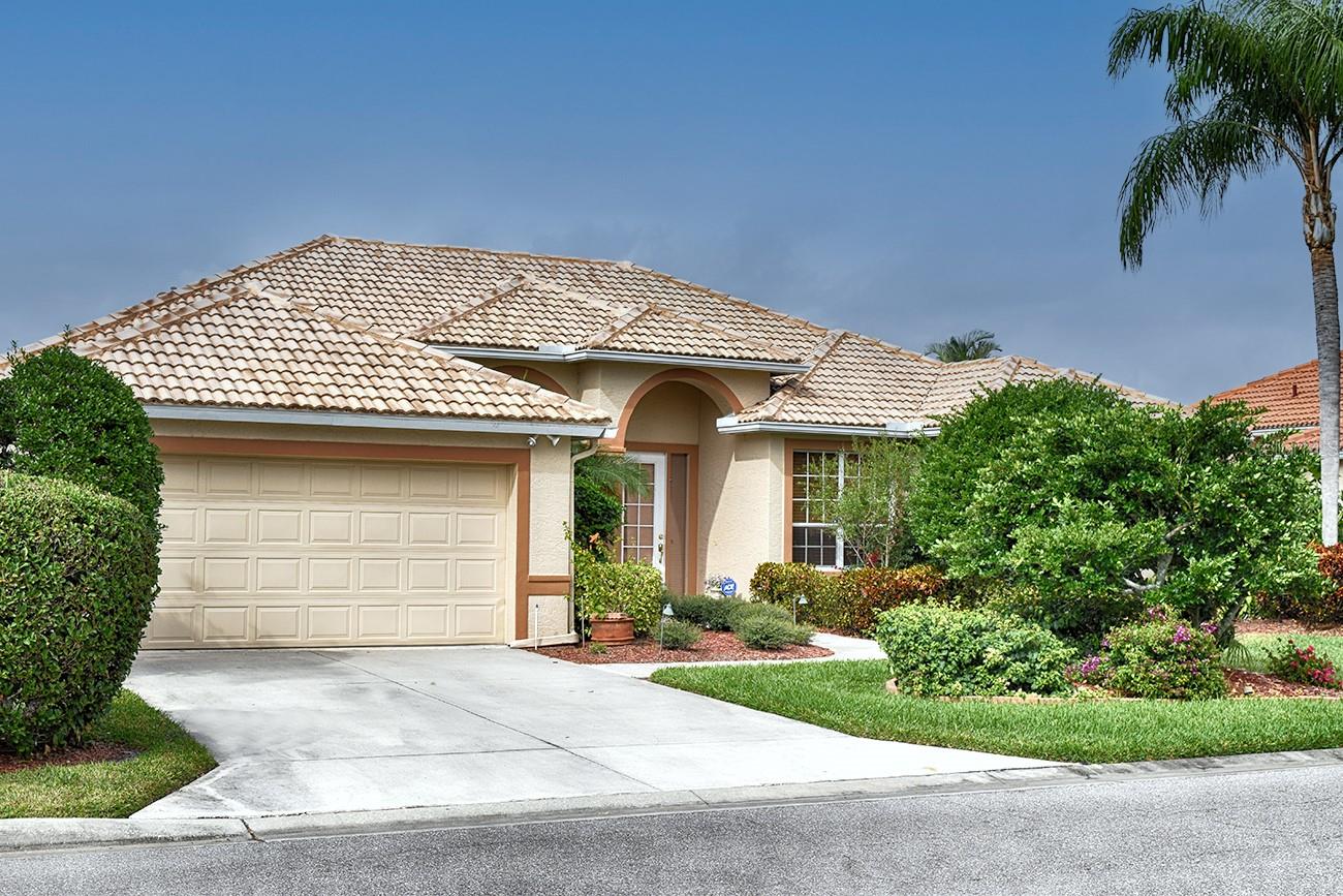 5113 FAR OAK CIRCLE