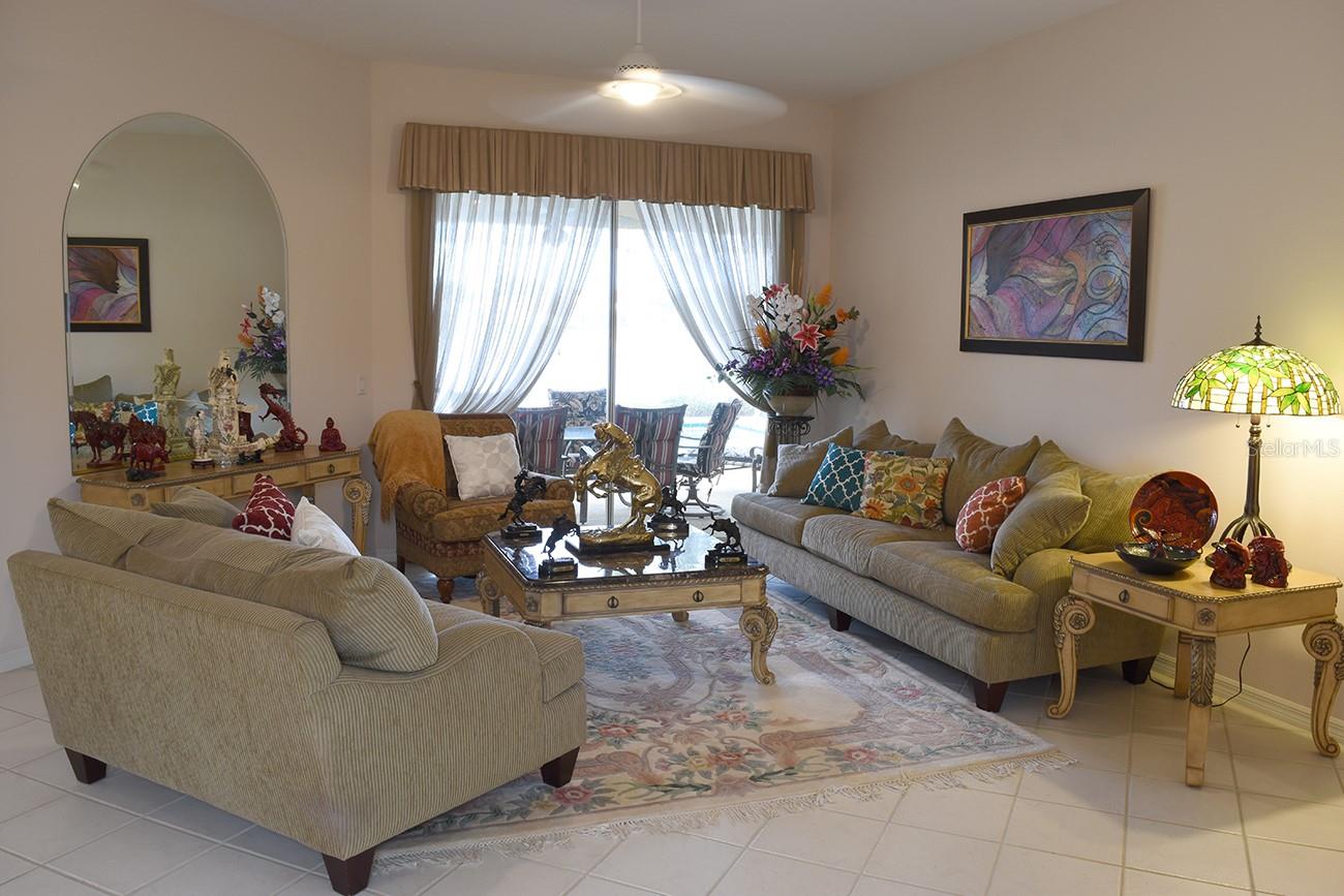 5113 FAR OAK CIRCLE
