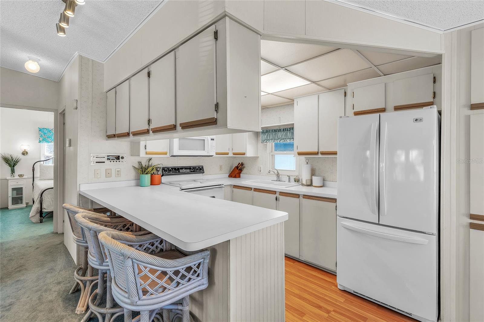 OUTDOOR RESORTS AMERICA - Residential