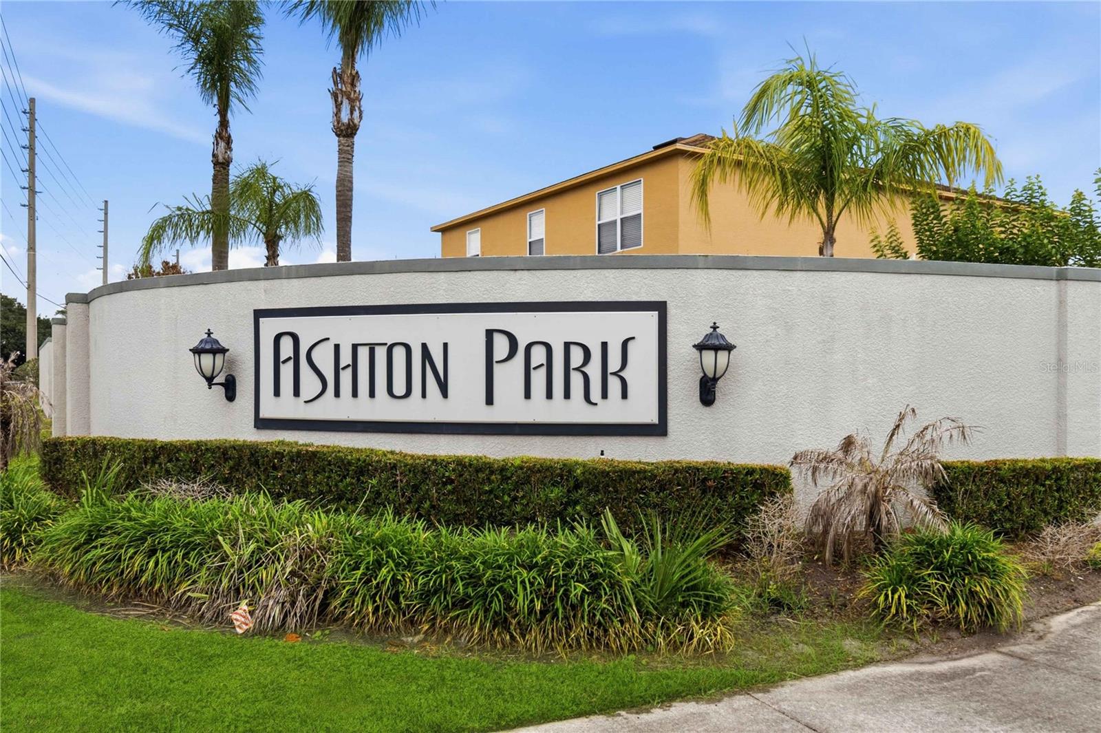 ASHTON PARK - Residential