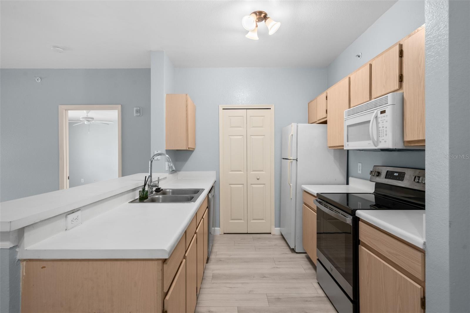 CYPRESS FAIRWAY CONDO BLDG 4 - Residential