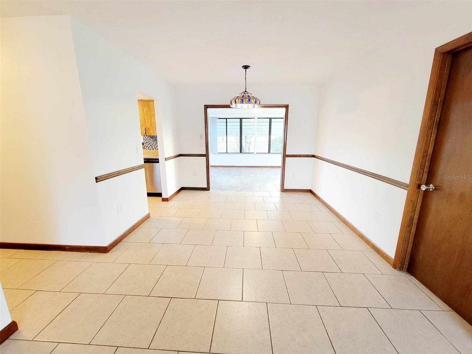 PINE RUN ESTATE - Residential Lease