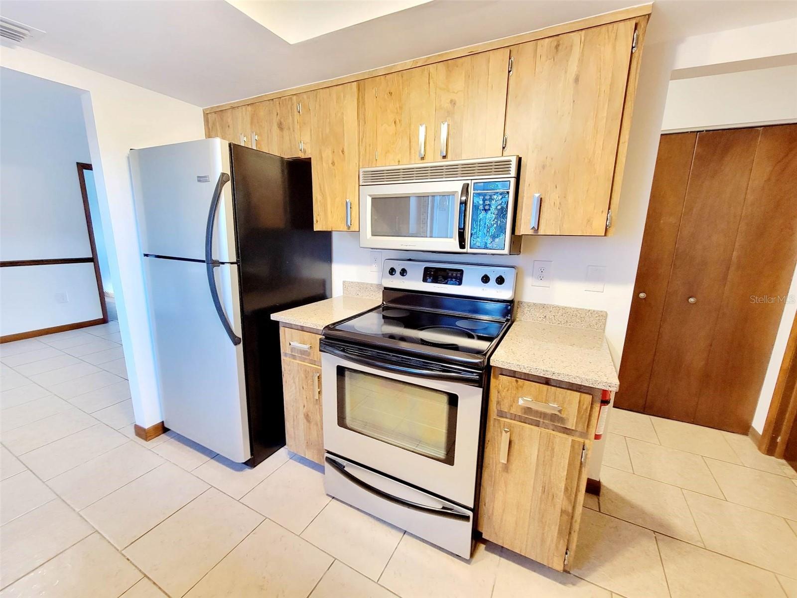 PINE RUN ESTATE - Residential Lease