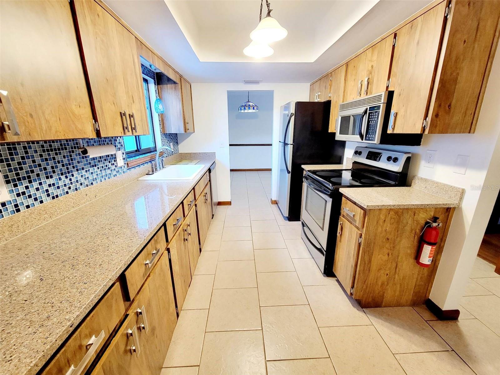 PINE RUN ESTATE - Residential Lease