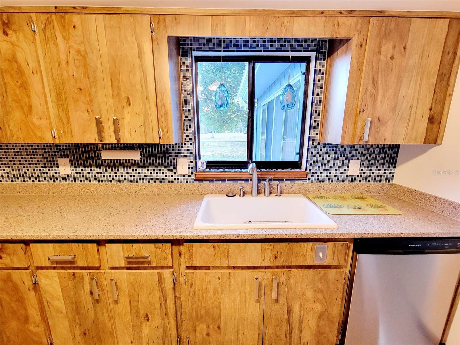 PINE RUN ESTATE - Residential Lease