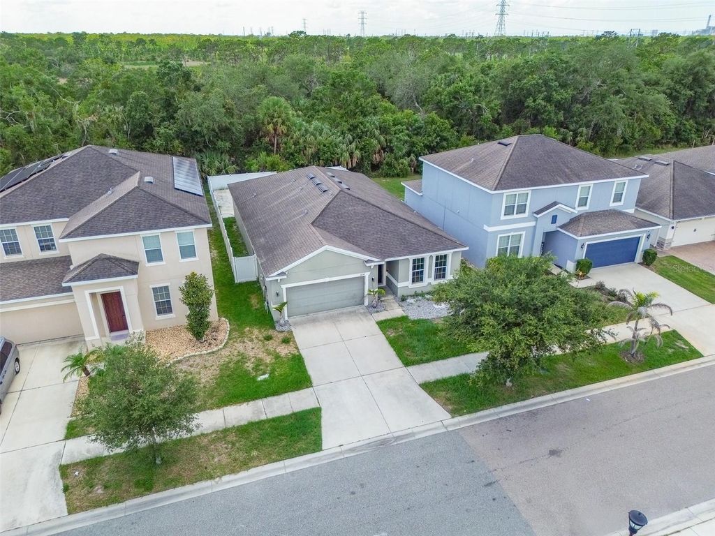 Photo of 12152 Ledbury Commons Drive, Gibsonton, FL 33534 (MLS # TB8530299)