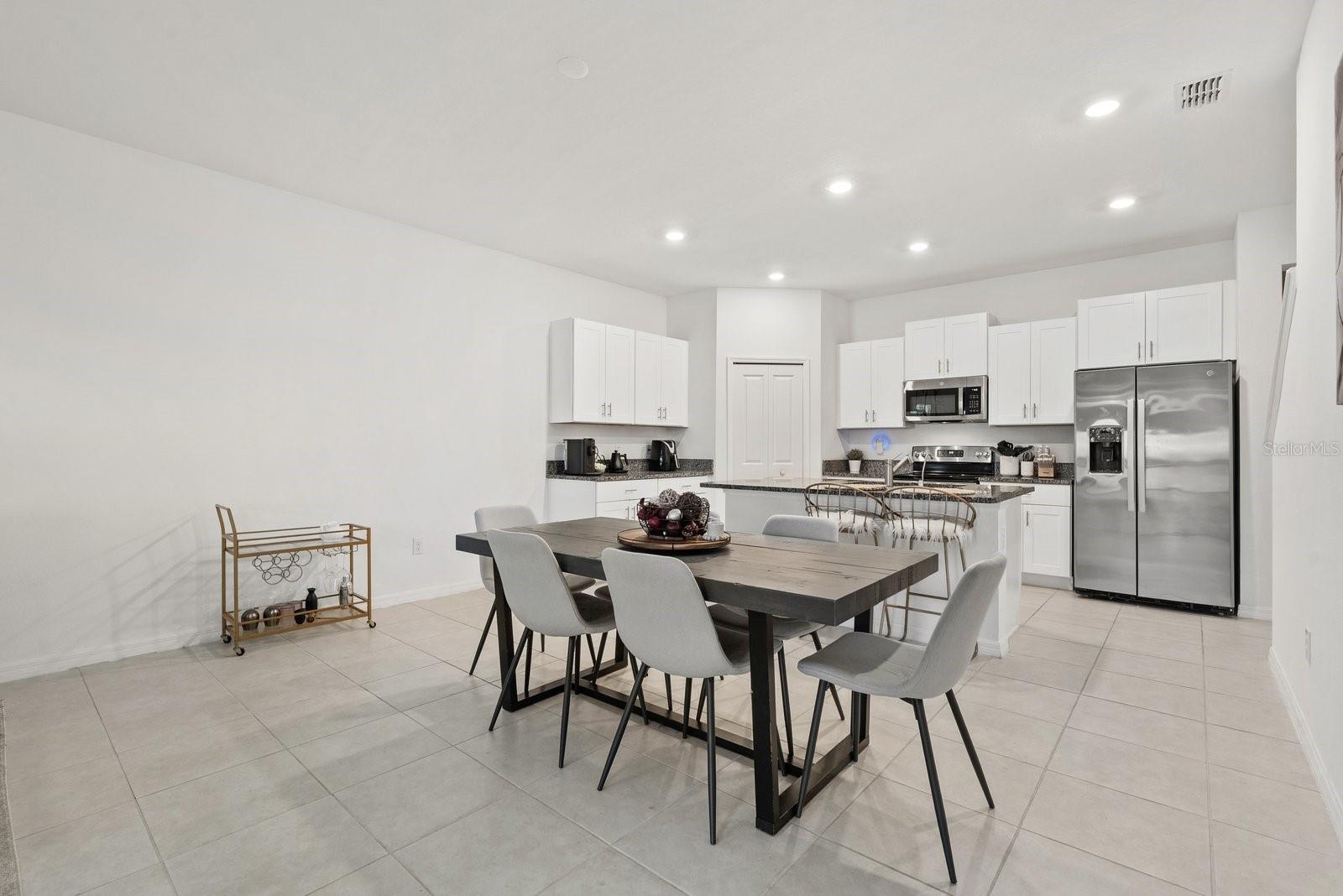 PALM RIVER TWNHMS PT REPL - Residential