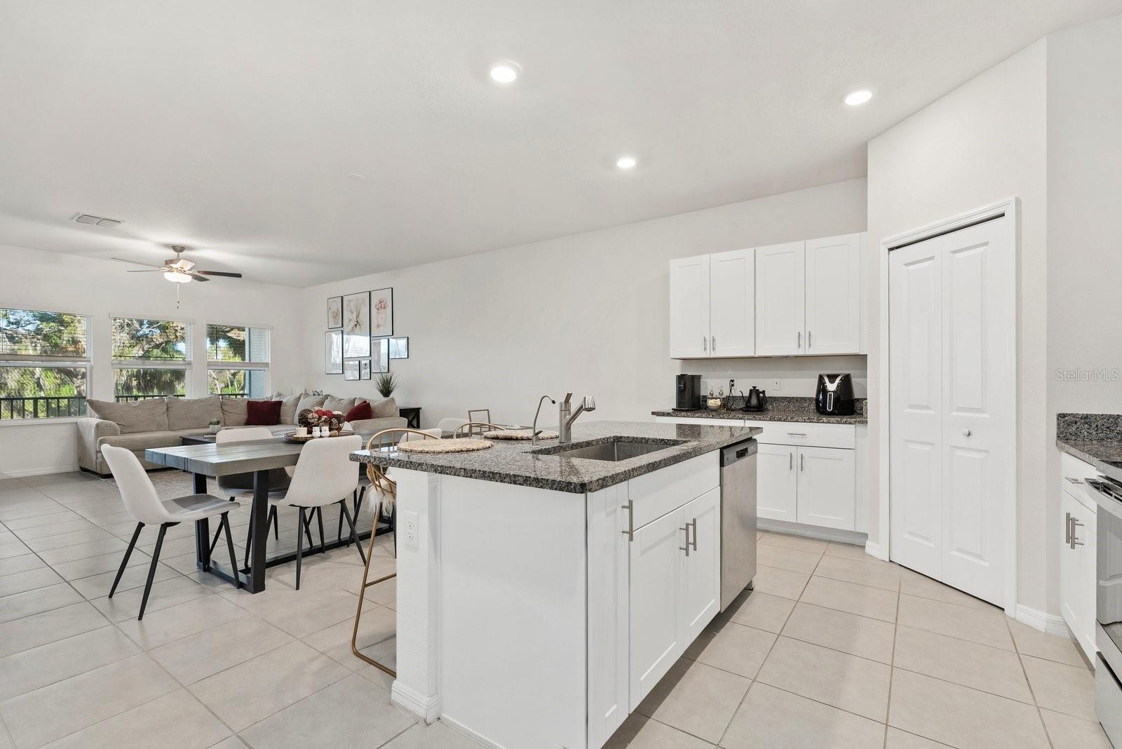 PALM RIVER TWNHMS PT REPL - Residential