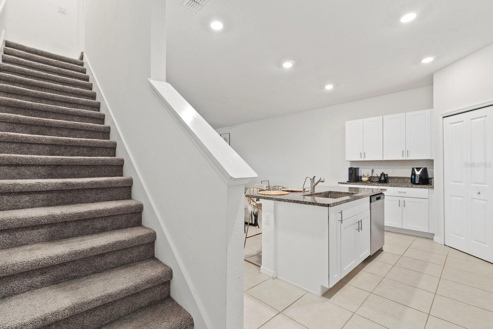 PALM RIVER TWNHMS PT REPL - Residential