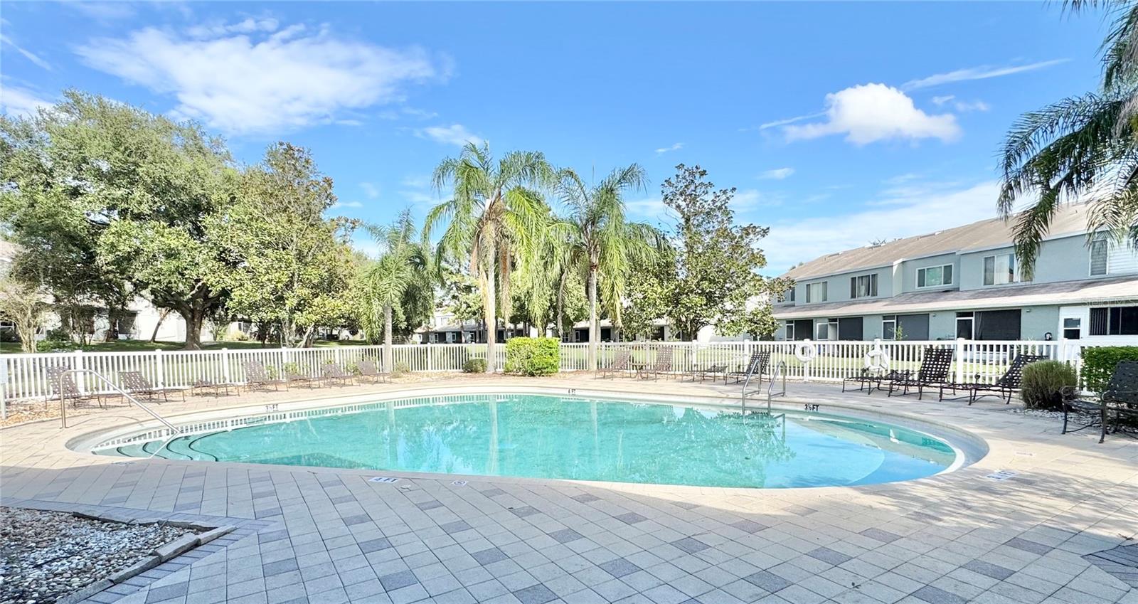 REGENCY KEY TWNHMS - Residential Lease