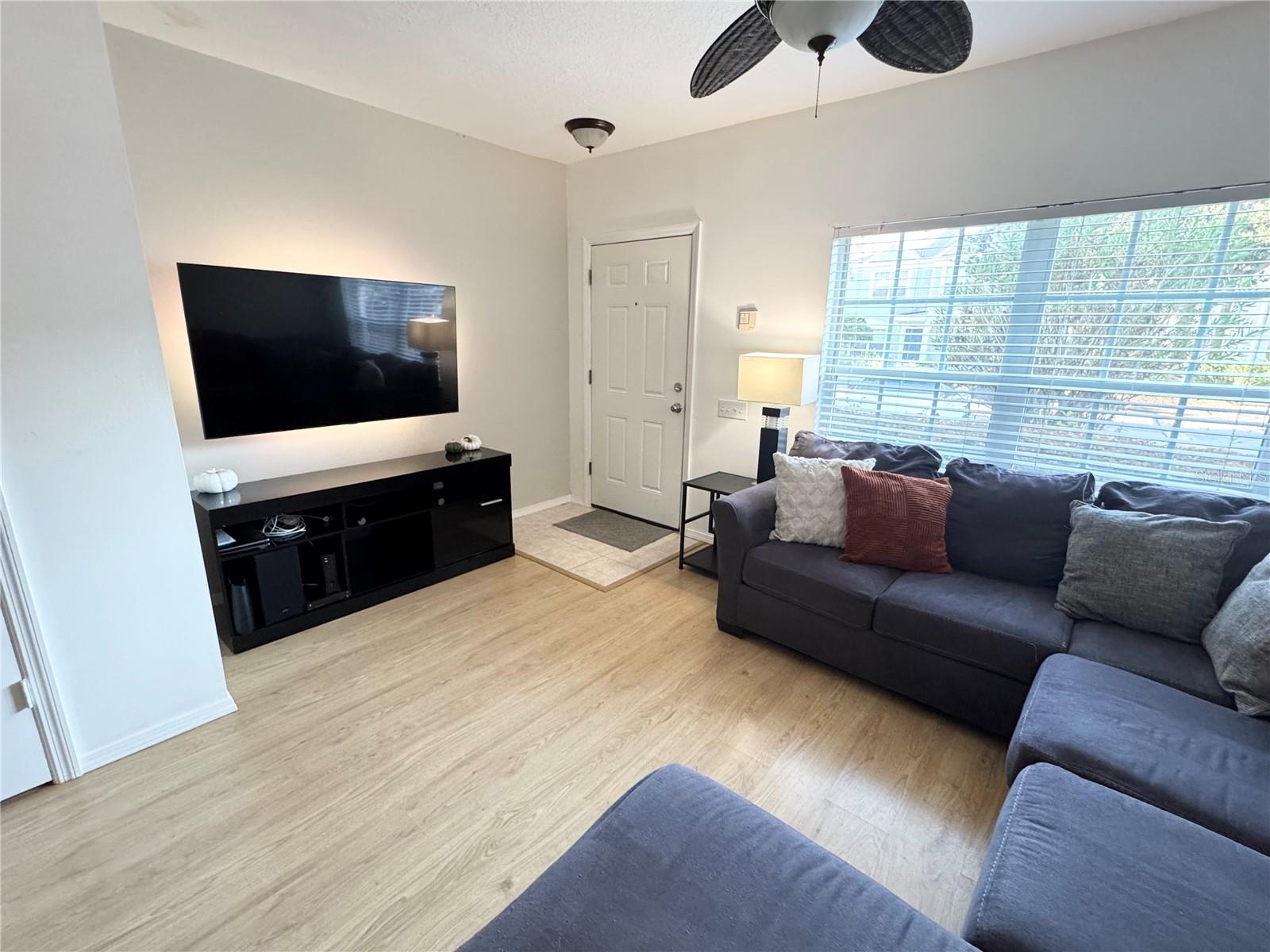 REGENCY KEY TWNHMS - Residential Lease