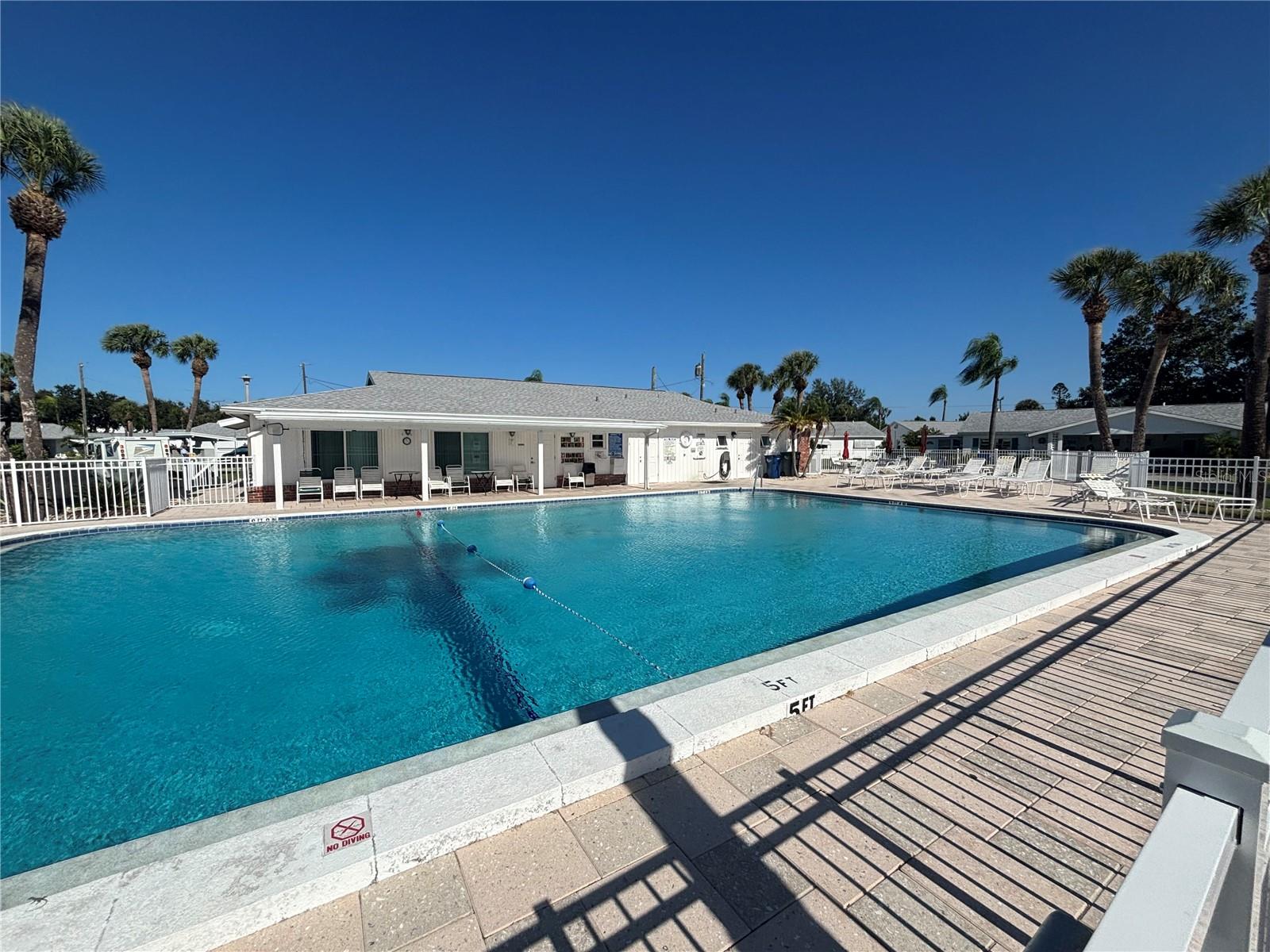 PARKWAY VILLAS - Residential