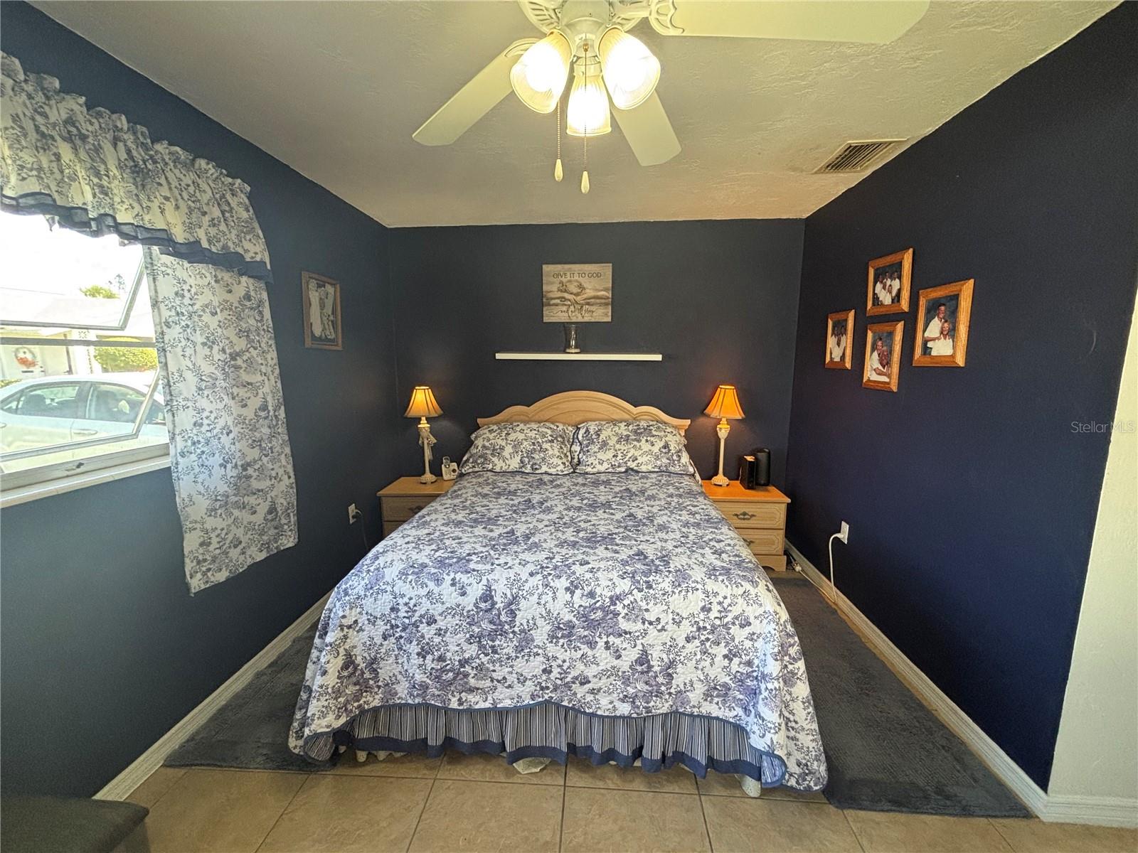 PARKWAY VILLAS - Residential