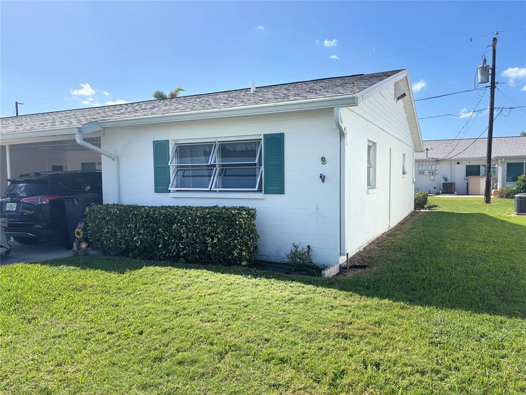 Photo of 5983 Coral Way, Bradenton, FL 34207 (MLS # A4669792)