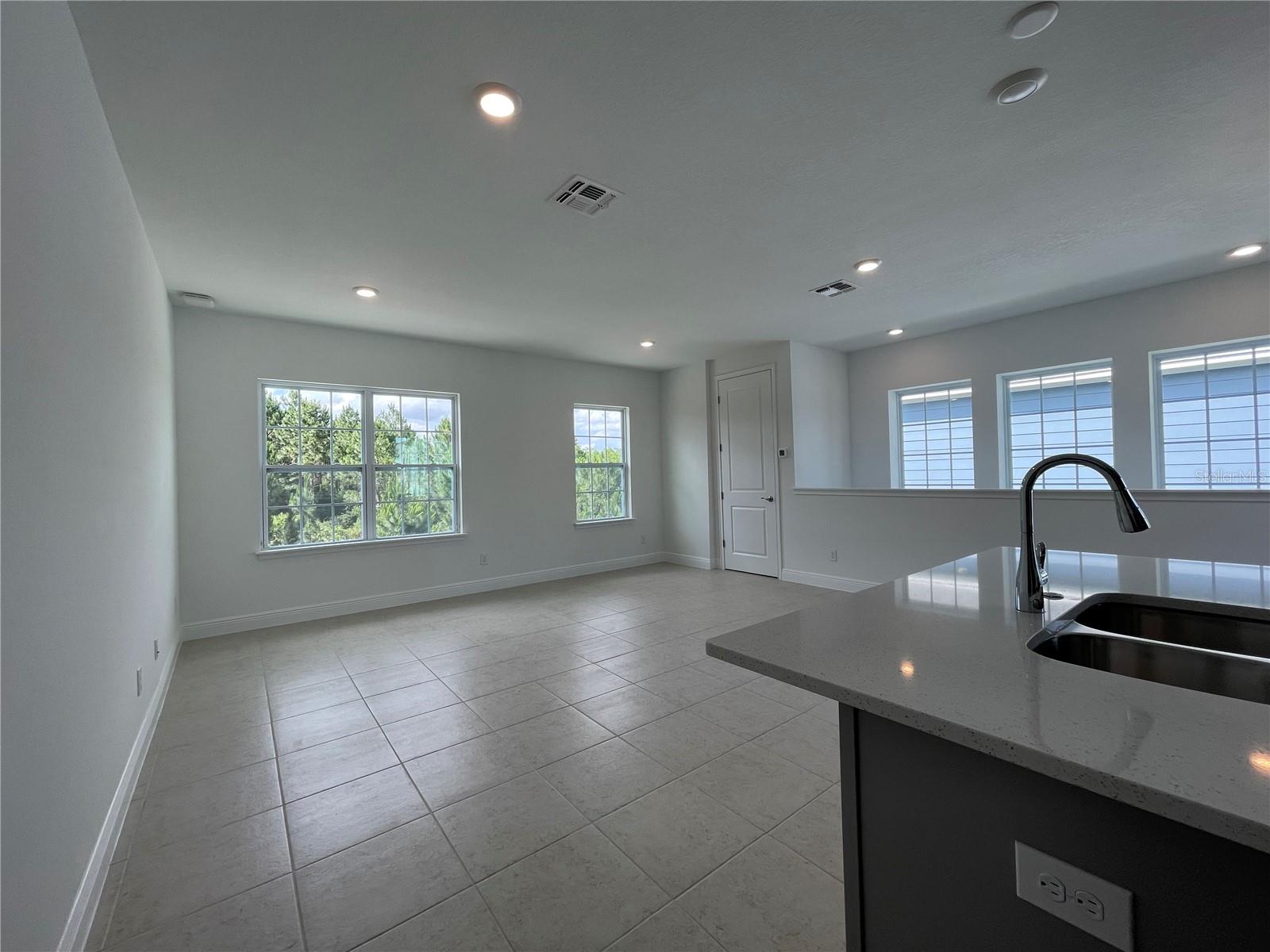 LAUREATE PARK PH II - Residential Lease