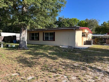 340 SANTA BARBARA STREET NORTH FORT MYERS FL 33903