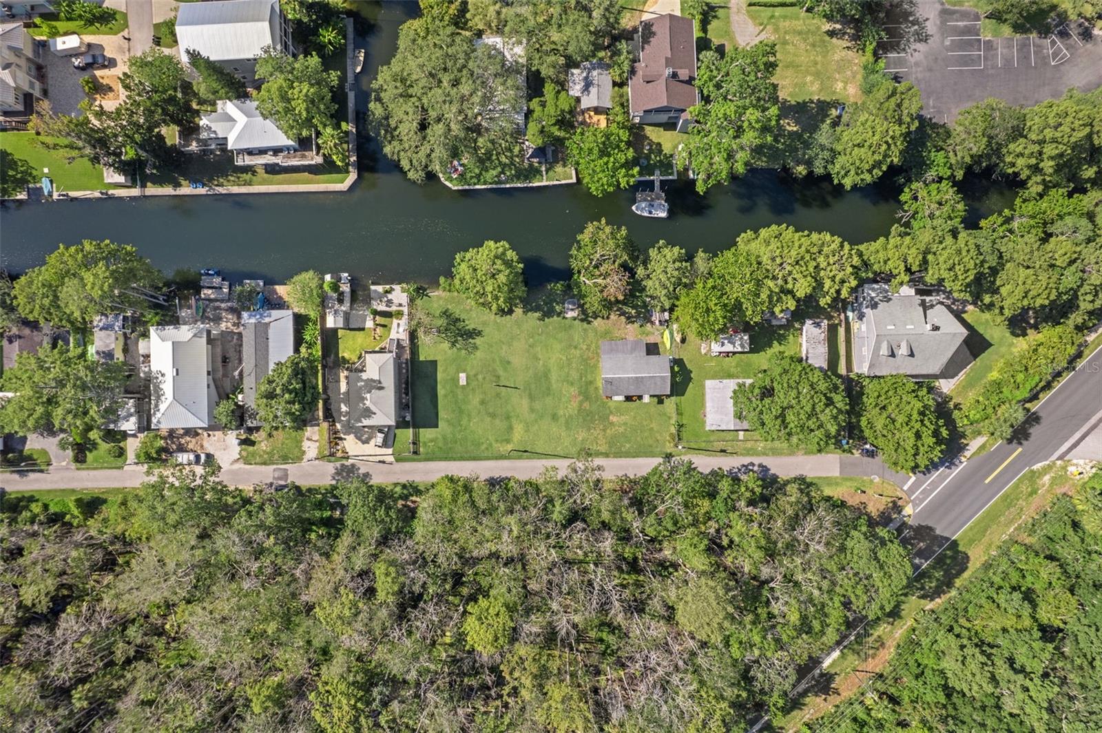 WEEKI WACHEE GARDENS - Land