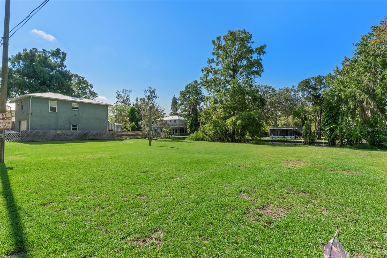 WEEKI WACHEE GARDENS - Land