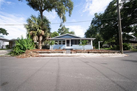 Photo of 922 E Ida Street, Tampa, FL 33603 (MLS # TB8549623)