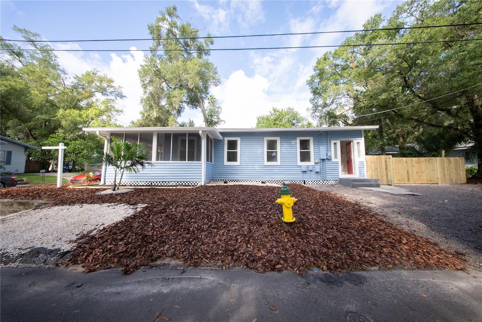 922 E IDA STREET